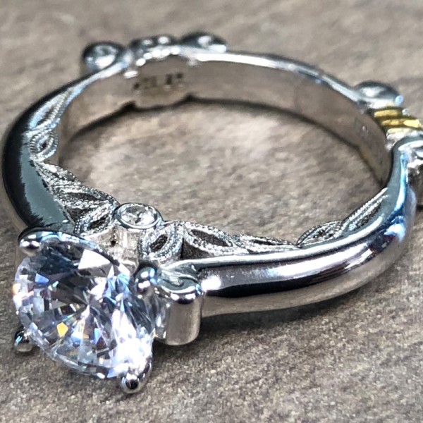 14K White Gold Vintage Solitaire Engagement Ring